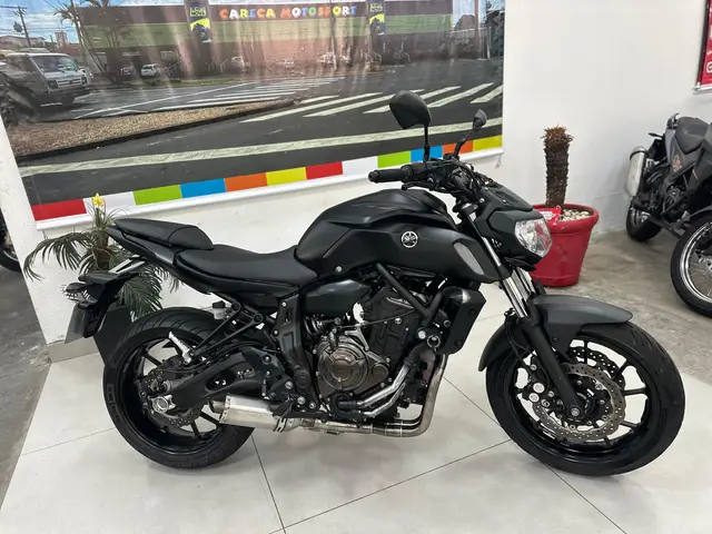 Carro Yamaha MT-07 2021 ABS