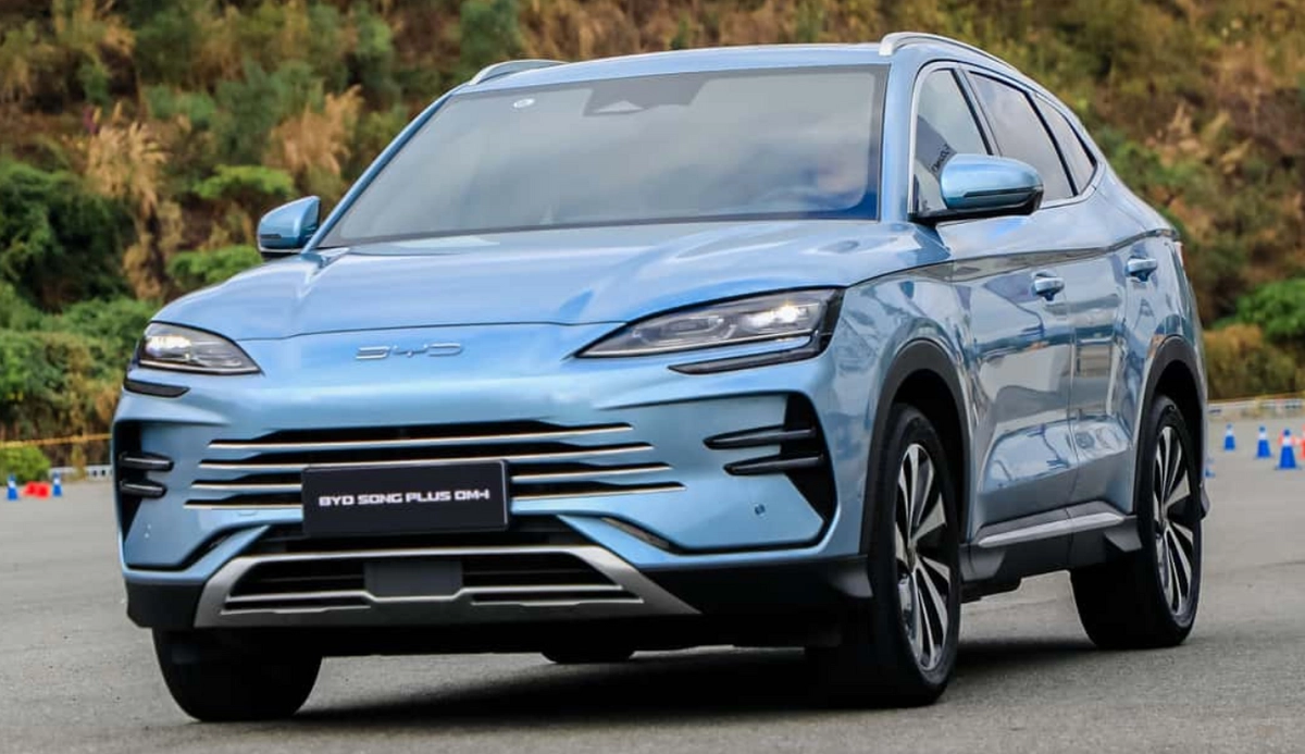 Nova cabine faz parte da atualização motora que o BYD Song Plus está muito perto de receber