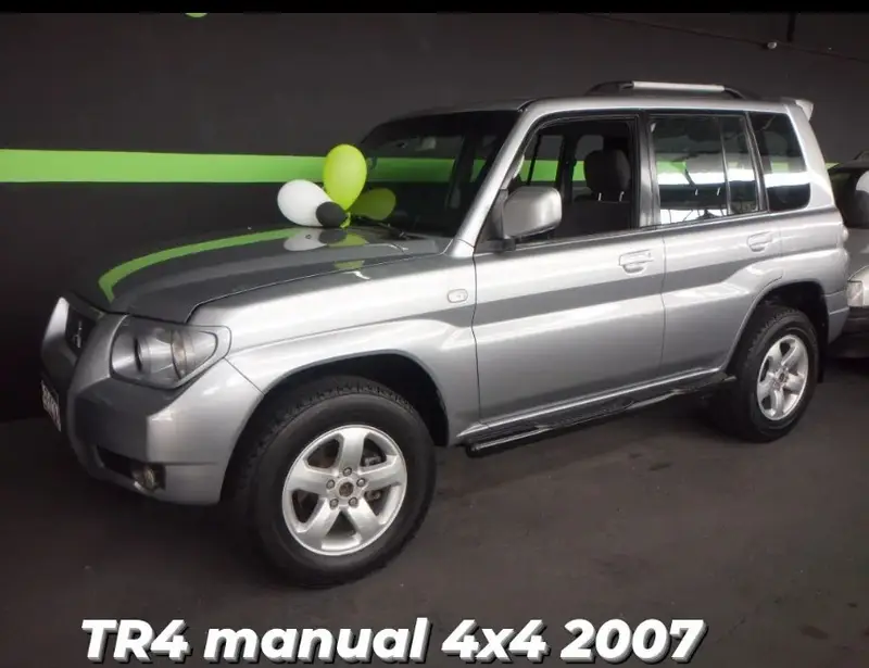 Mitsubishi Pajero TR4 2.0 16V (aut)
