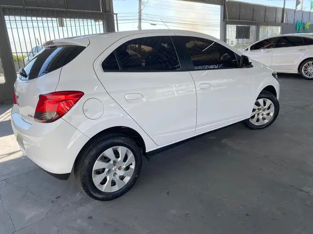 Carro Chevrolet Onix 2013 1.4 LT SPE/4