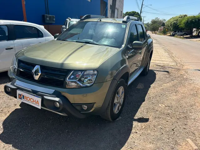 Carro Renault Duster Oroch 2016 2.0 16V Dynamique (Flex)