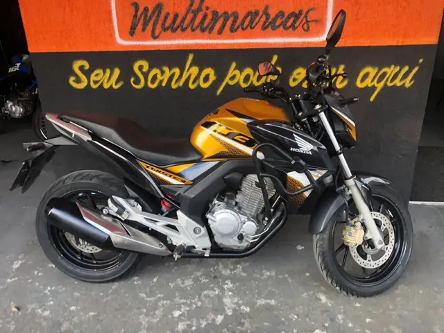 Carro Honda CB 250F Twister 2020 Standard