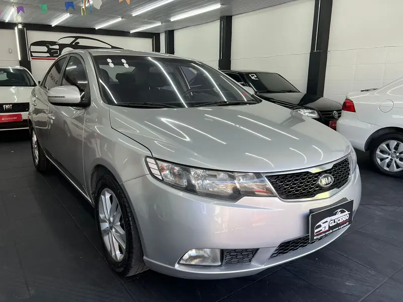 Kia Cerato EX 1.6 16V (aut)