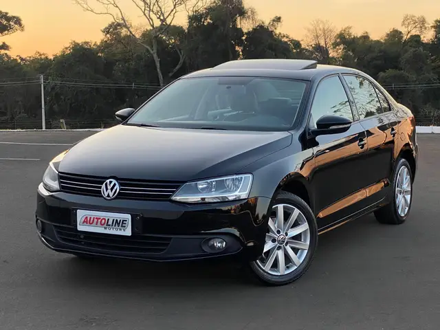 Carro Volkswagen Jetta 2013 2.0 Comfortline (Flex)