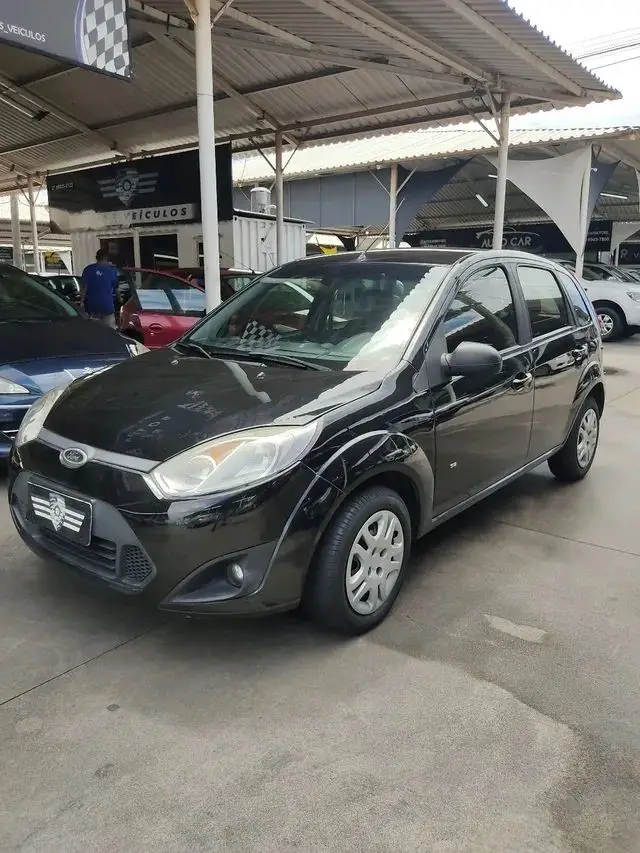 Carro Ford Fiesta Hatch 2014 SE 1.0 RoCam (Flex)