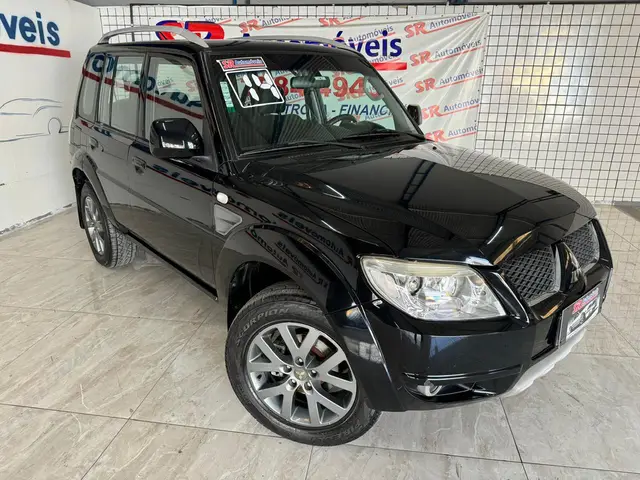 Carro Mitsubishi Pajero TR4 2014 2.0 16V 4x2 (Flex)