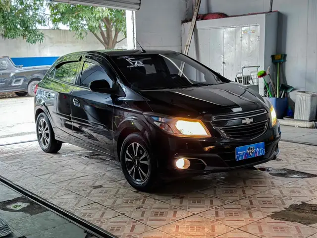 Carro Chevrolet Onix 2015 1.4 LTZ SPE/4