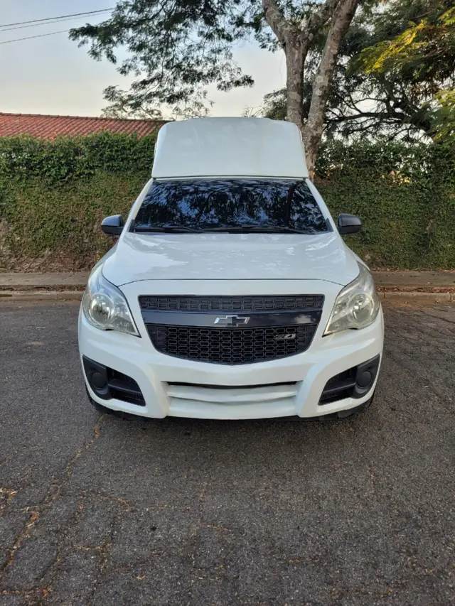 Carro Chevrolet Montana 2018 LS 1.4 (Flex)
