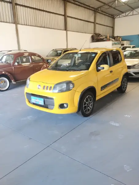 Carro Fiat Uno 2013 Sporting 1.4 8V (Flex) 4p