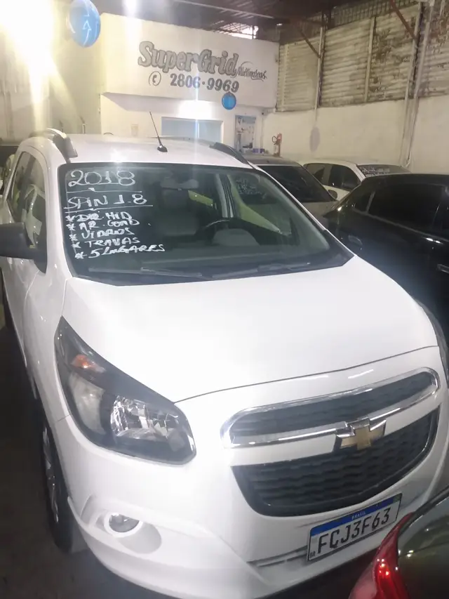 Carro Chevrolet Spin 2018 LT 5S 1.8 (Flex)
