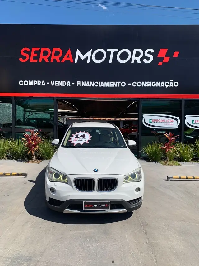 Carro BMW X1 2014 2.0 sDrive18i Top (aut)