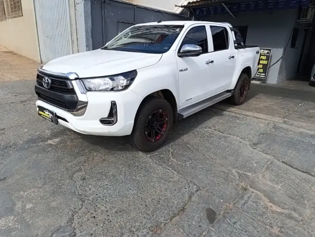 Carro Toyota Hilux Cabine Dupla 2021 STD Power Pack 2.8 TDI CD 4x4