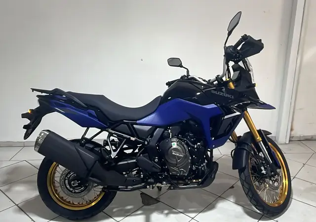 Moto Suzuki V-Strom 2025 800DE