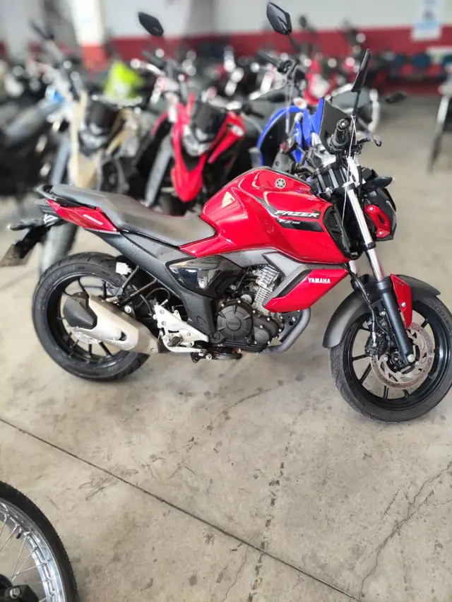Moto Yamaha Fazer FZ15 2023 ABS