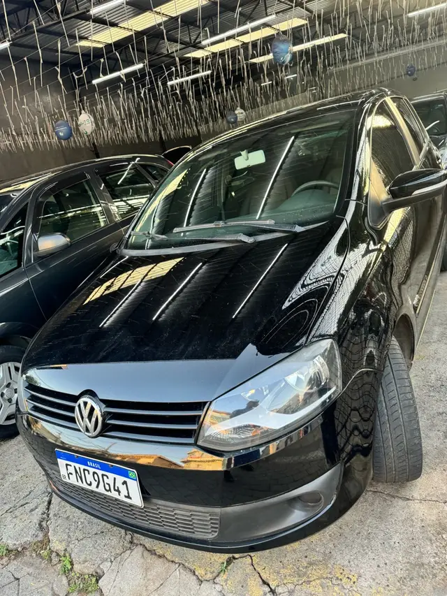 Carro Volkswagen Fox 2014 1.0 TEC (Flex) 4p
