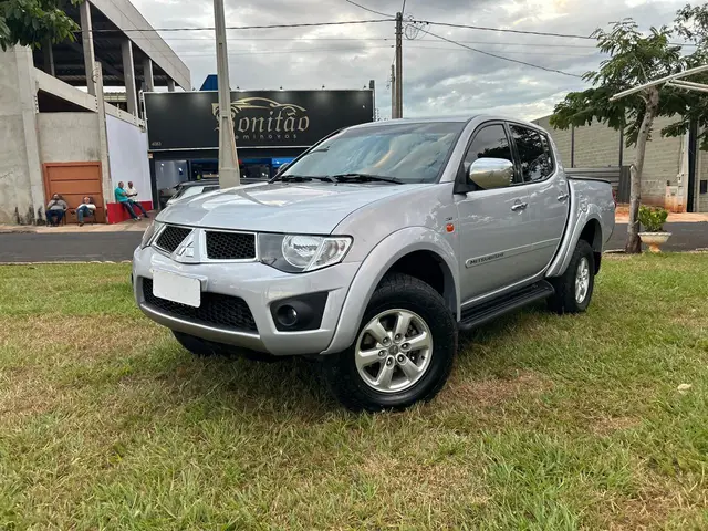 Carro Mitsubishi L200 Triton Sport 2012 HPE 4x4 3.2 DI-D (Aut)
