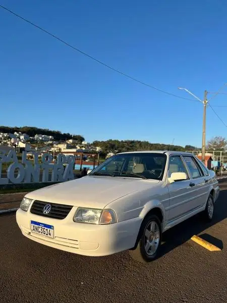 Carro Volkswagen Santana 2005 1.8