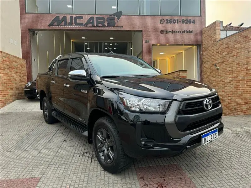 Toyota Hilux Cabine Dupla GR-S 4x4 2.8 TDI Dies. Aut.