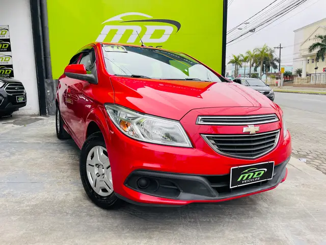 Carro Chevrolet Onix 2014 1.0 LT SPE/4