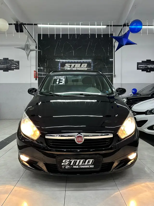 Carro Fiat Grand Siena 2013 Essence 1.6 16V Dualogic (Flex)