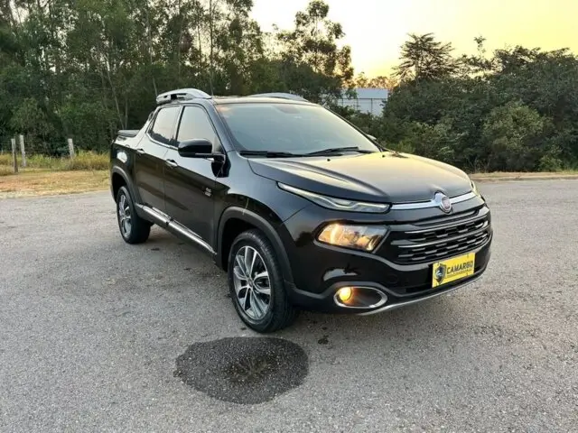 Carro Fiat Toro 2019 Volcano 2.0 diesel AT9 4x4