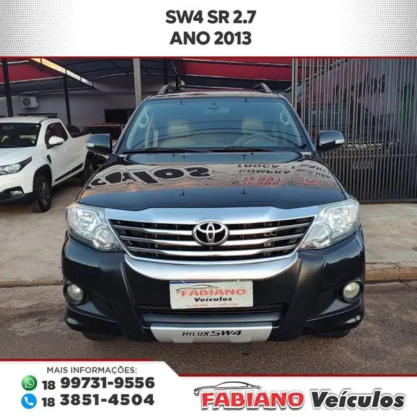 Carro Toyota Hilux SW4 2013 SR 2.7 4x2 (Flex)