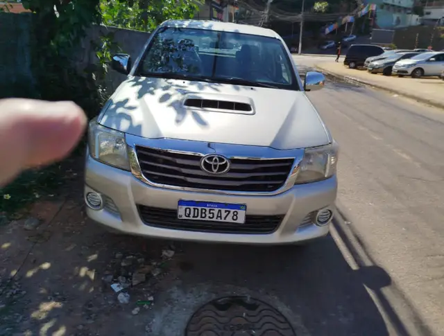 Carro Toyota Hilux Cabine Dupla 2015 Hilux 3.0 TDI 4x4 CD STD