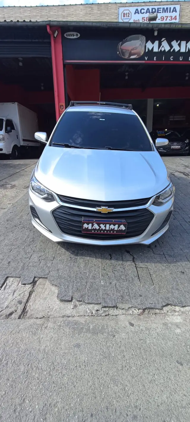 Carro Chevrolet Onix 2023 LT 1.0 Turbo