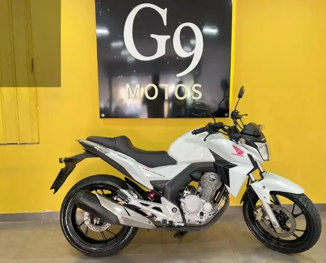 Moto Honda CB 250F Twister 2016 Standard