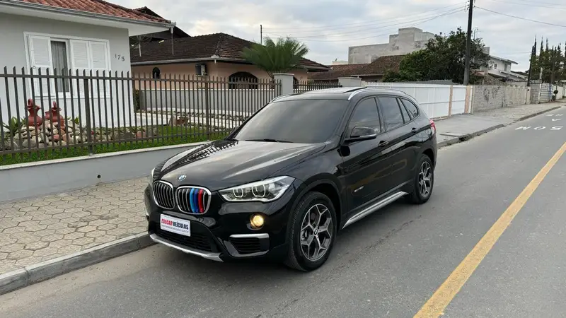 BMW X1 2.0 sDrive20i X-Line ActiveFlex