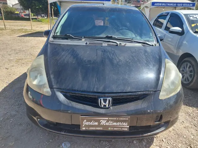 Carro Honda Fit 2005 LX 1.4