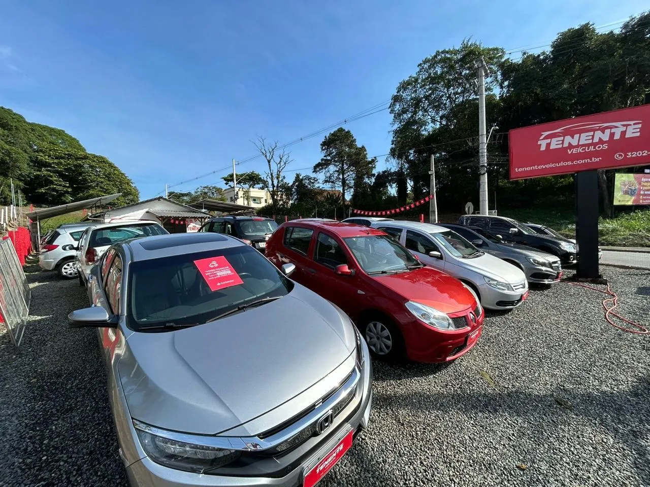 Fachada da loja Veículos à venda em Tenente Veículos  - Joinville - SC | Mobiauto