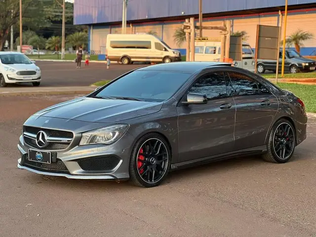 Carro Mercedes-Benz CLA 45 AMG 2015 4Matic DCT