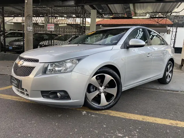 Carro Chevrolet Cruze 2013 LT 1.8 16V Ecotec (Flex)