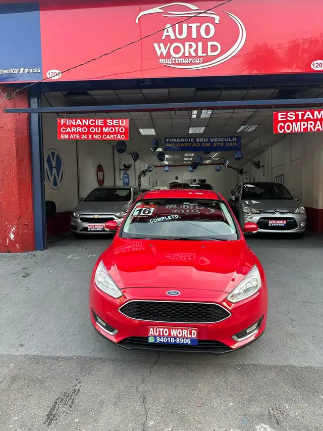 Carro Ford Focus Hatch 2016 SE Plus 1.6 TiVCT