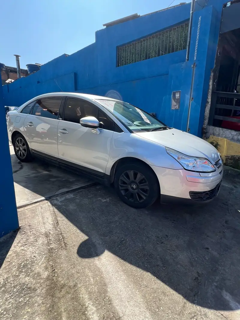 Citroën C4 Pallas Exclusive 2.0 16V (flex) (aut)