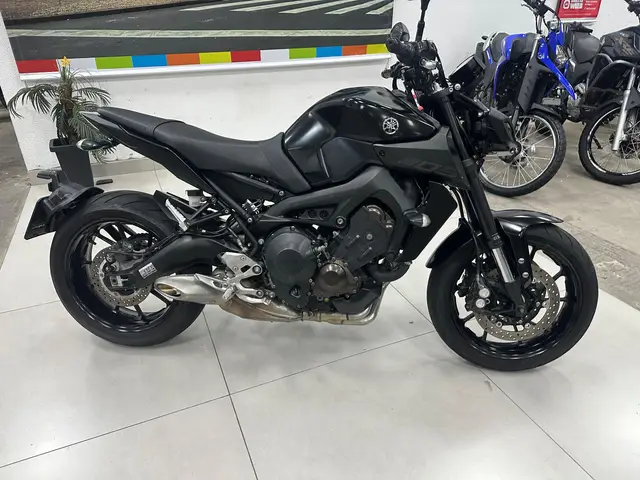 Carro Yamaha MT-09  2020 ABS