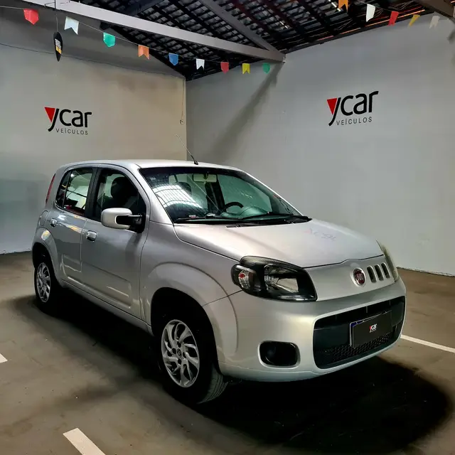 Carro Fiat Uno 2016 Vivace 1.0 8V (Flex) 4p