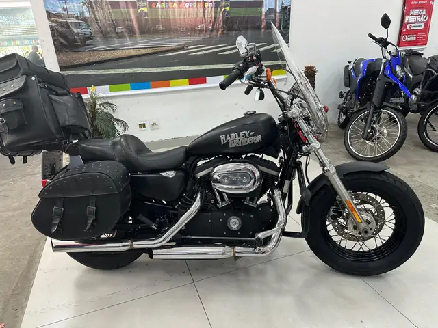 Carro Harley-Davidson Sportster 1200 2015 Custom