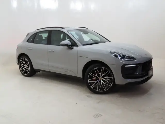 Carro Porsche Macan 2024 2.0 Turbo