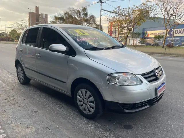 Carro Volkswagen Fox 2010 1.0 8V (Flex) 4p