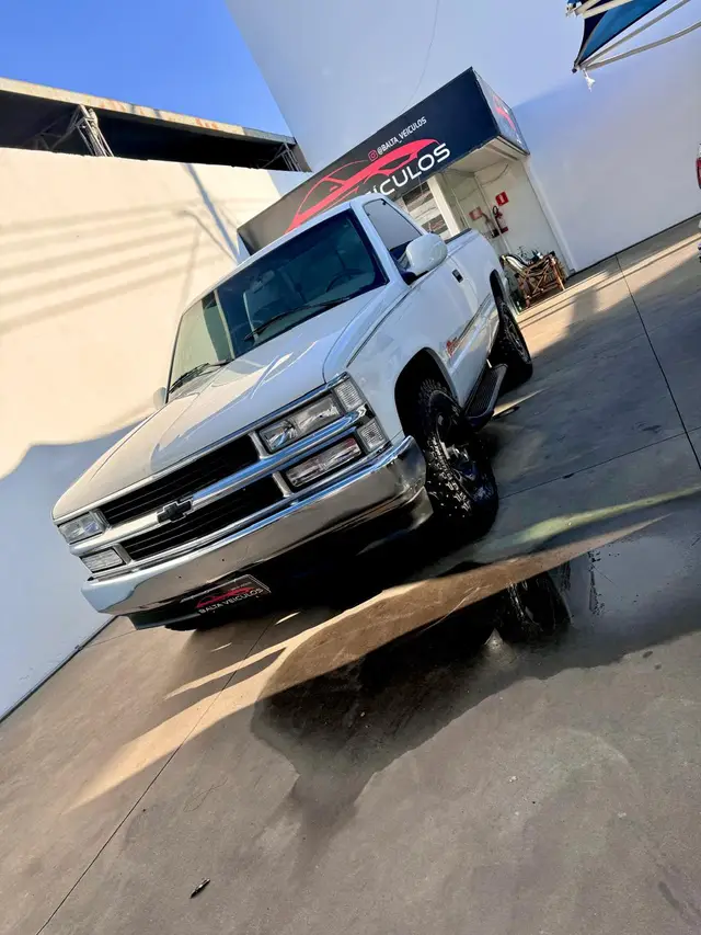 Carro Chevrolet Silverado 1997 DLX 4.2 Diesel