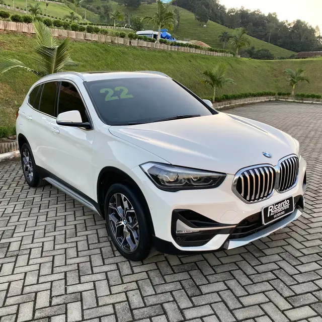 Carro BMW X1 2022 sDrive20i 2.0 Turbo (Aut.)