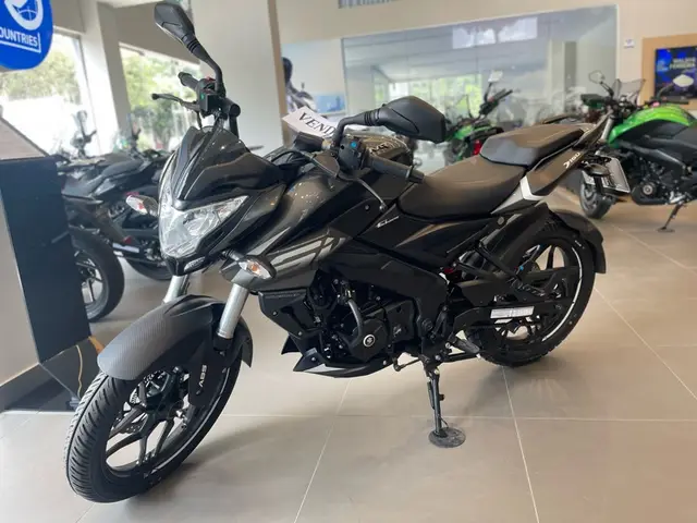 Carro Bajaj Dominar 160 2024 160 cc