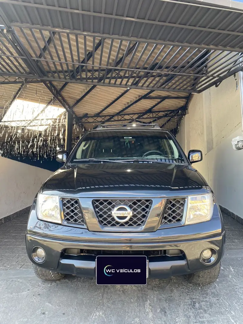 Nissan Frontier SE 4x2 2.5 16V (cab. dupla)
