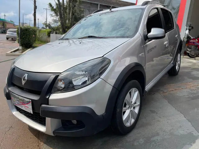 Carro Renault Sandero Stepway 2013 1.6 16V Hi-Flex (aut)