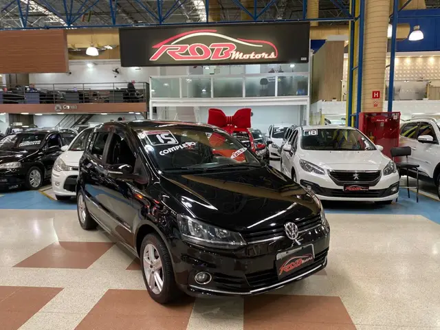 Carro Volkswagen Fox 2015 Highline 1.6 16v MSI (Flex)
