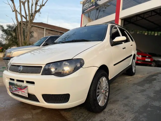 Carro Fiat Palio Weekend 2005 ELX 1.3 8V