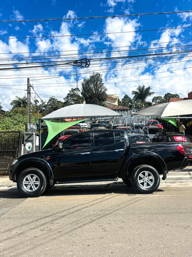 Carro Mitsubishi L200 Triton Sport 2010 L 200 Triton HPE 4x4 3.2 (cab. dupla)