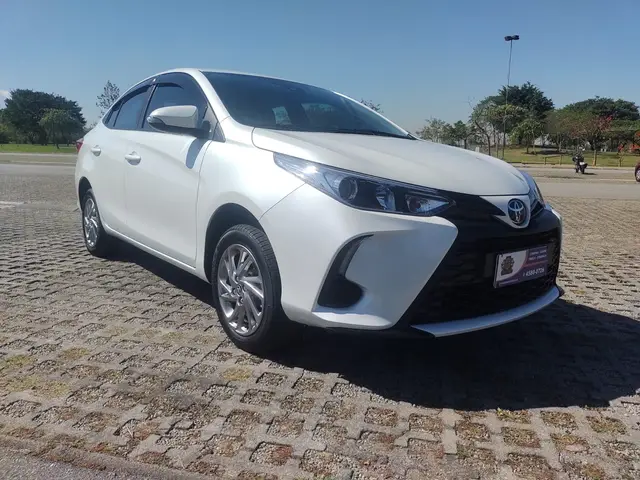 Carro Toyota Yaris Sedan 2023 XS 1.5 (Flex) (Aut)